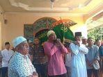 pemakaman-jenazah-sandro.jpg