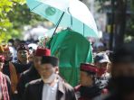 pemakaman-seniman-betawi-omaswati_20200717_145309.jpg