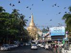 pemandangan-pagoda-shwedagon-di-yangon-myanmar.jpg