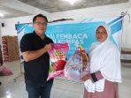 pembaca-harian-kompas-salurkan-bantuan-sembako-3.jpg