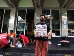 pembagian-daging-qurban-secara-door-to-door_20210720_165103.jpg