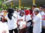 pembagian-sembako-di-banjar.jpg