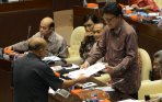 pembahasan-perppu-pilkada_20150116_234733.jpg