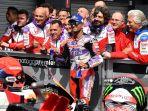 pembalap-prima-pramac-racing-jorge-martin-tengah-merayakan-pole-position.jpg