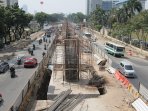 pembangunan-jalan-layang-busway_20150730_113101.jpg