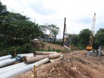 pembangunan-jembatan-kereta-bandara-sh-mangkrak_20161013_165144.jpg