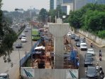 pembangunan-mrt-layang-tb-simatupang-cilandak_20160720_125352.jpg
