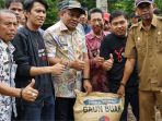 pemberian-bibit-jagung_20171122_160438.jpg