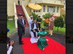 Mantan Kasum TNI Letjen Purn Joni Supriyanto Dianugerahi Gelar Adat dari Kesultanan Ternate