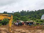 pembongkaran-66-makam-di-sekitar-bandara-rendani-manokwari.jpg