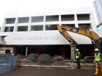 pembongkaran-gedung-galeri-cipta-i-di-taman-ismail-marzuki_20200206_221808.jpg