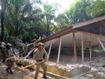 pembongkaran-rumah-ibadah-tak-berijin-di-aceh_20151020_025018.jpg
