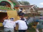 pembongkaran-villa-di-cianjur_20151022_105035.jpg