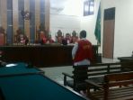pembuang-mayat-anggota-dprd-kobran-mutilasi-dihukum-1-tahun-6-bulan_20161219_213158.jpg