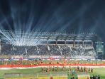 Tarian dari Jawa Barat Buka BRI Liga 1 2024/25, Bobotoh Antusias, Stadion Si Jalak Harupat 'Menyala'