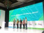 pemenang-hsbc-net-zero-transition-special-award-di-acara-b20-sustainability-40-awarding-night.jpg