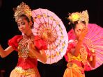 pementasan-misi-kesenian-kabupaten-tasikmalaya-bandung_20170720_151328.jpg