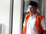 pemeriksaan-lanjutan-bupati-lampung-tengah_20180416_180803.jpg