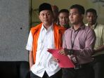 pemeriksaan-lanjutan-bupati-lampung-tengah_20180416_180843.jpg