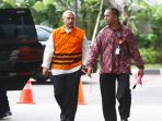 pemeriksaan-perdana-bupati-batubara_20171002_185833.jpg