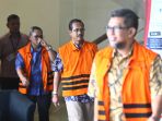 pemeriksaan-suap-dprd-jawa-timur_20171003_180103.jpg