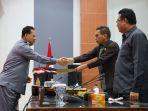 pemerintah-provinsi-dan-dprd-sultra-menyepakati-perubahan-kua-dan-ppas.jpg