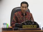 pemerintah-umumkan-penurunan-harga-bbm_20160331_013845.jpg