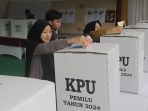 pemilih-antusias-datangi-tps-untuk-gunakan-hak-pilihnya_20240214_161355.jpg