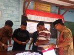 pemilihan-ketua-rw-xi-kelurahan-kerten_20170305_165211.jpg