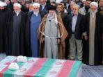 pemimpin-Iran-Khamenei-yang-tampak-lebih-gemuk.jpg