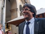 pemimpin-catalunya-carles-puigdemont_20171030_064308.jpg