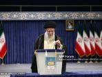 pemimpin-tertinggi-iran-ayatollah-ali-khamenei-memberikan-suaranya-untuk-pemilihan-presiden.jpg