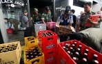 pemkot-bandung-razia-miras_20141230_230534.jpg