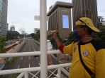 pemprov-dki-jakarta-cat-jpo-di-kawasan-mh-thamrin_20210128_185236.jpg