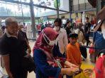 pemudik-tengah-diperiksa-karcisvvv.jpg