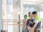 pemulung-berinisial-y-72-yang-membawa-uang-rp-18-juta-di-jalan-sudirman.jpg