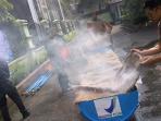 pemusnahan-obat-makanan-kosmetik-palsu_20151211_182959.jpg