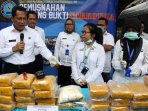 pemusnahan-sabu-di-bnn_20161025_001922.jpg