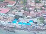 penampakan-dari-udara-pantai-kalianda-lampung-timur-seusai-diterjang-tsunami.jpg