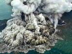 penampakan-erupsi-anak-krakatau-berhasil-tertangkap-kamera-ngeri-banget.jpg