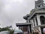 penampakan-rumah-mewah-milik-anggota-tni-bernama-sertu-agus.jpg