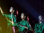penampilan-eva-celia-meriahkan-pesta-rakyat-hut-ke-74-jatim_20191013_233233.jpg