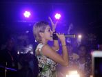 penampilan-nikita-mirzani-di-semarang_20171223_213155.jpg