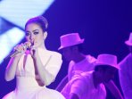 penampilan-syahrini-di-perayaan-hut-rtv-ke-2_20160519_114614.jpg