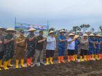 penanaman-sorgum-di-lanud-padang.jpg