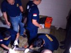 penangkapan-klinik-aborsi_20160228_184915.jpg
