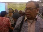 penasihat-komisi-nasional-pengendalian-tembakau-dr-kartono-muhammad_20150428_133417.jpg