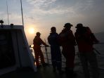 pencarian-badan-pesawat-lion-air-di-perairan-karawang_20181101_191856.jpg