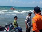 pencarian-dua-nelayan-hilang-terkendala-gelombang-tinggi-di-perairan-jeneponto_20160727_102930.jpg