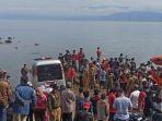 pencarian-korban-tenggelam-di-danau-toba_1.jpg